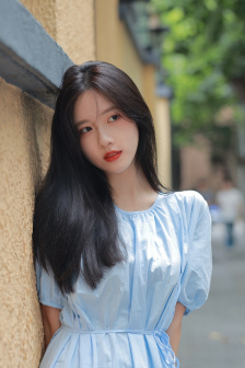 美女班主任和我打扑克